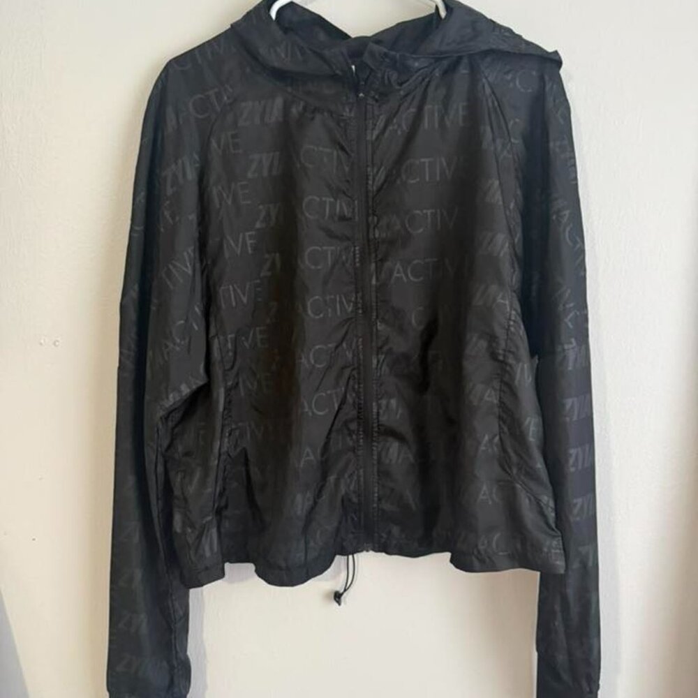 Zyia windbreaker